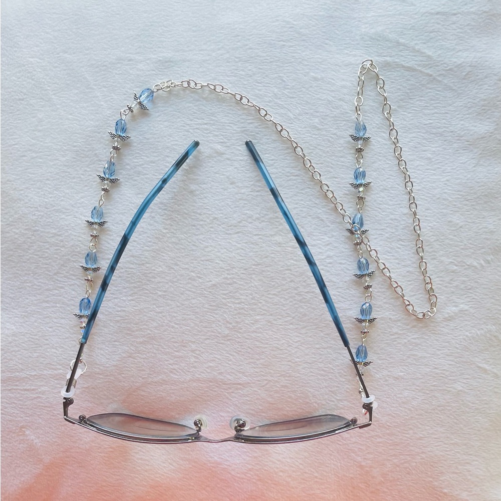 Brand New Angel Shaped Eyeglass Chain Holder & Sunglass Strap